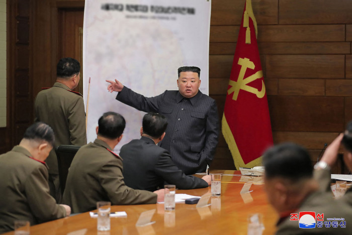 Kim Jong-un Minta Militer Korut Bisa Lebih Ofensif
