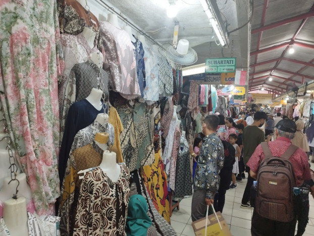 Pasar Beringharjo Jadi Tujuan Belanja Pemudik di Yogyakarta