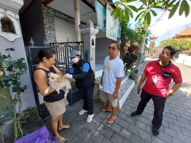 Cegah Rabies, Pemkot Denpasar Jemput Bola Vaksinasi Hewan Peliharaan Warga