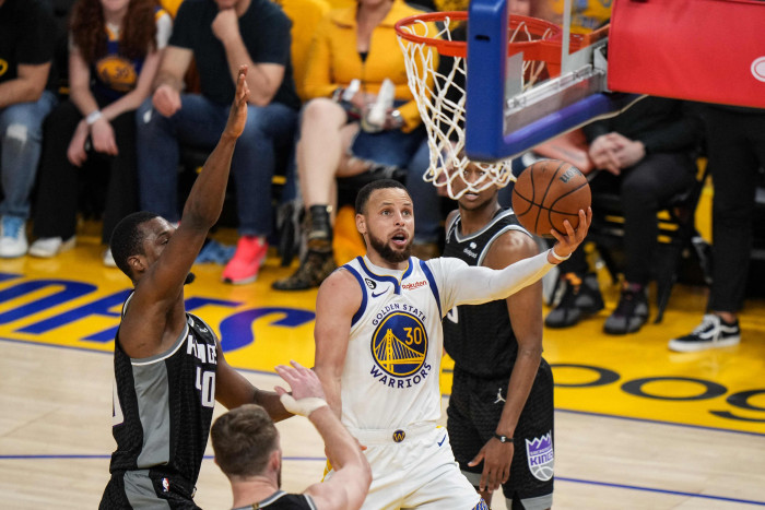 Warriors Samakan Kedudukan dengan Kings