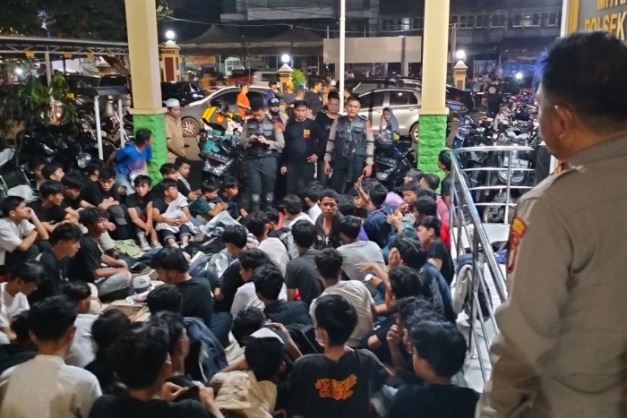 Cegah Tawuran, Polisi Amankan 112 Anggota Geng Remaja saat Sahur on the Road