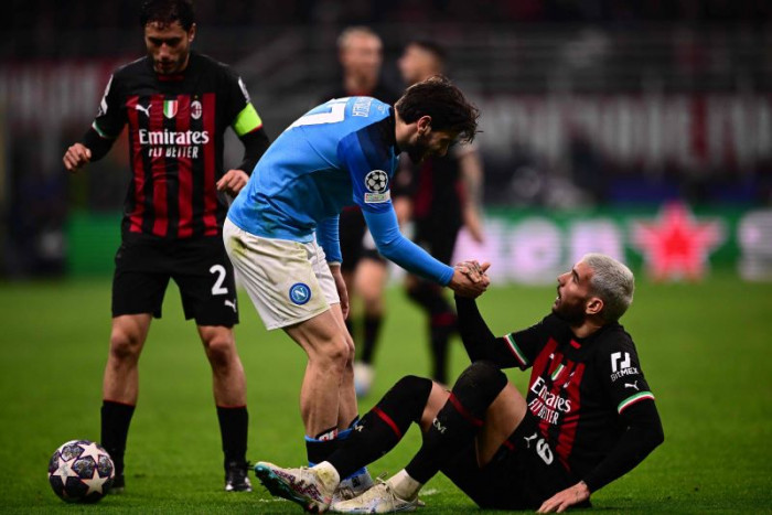 Peluang Milan dan Napoli Lolos ke Semifinal Liga Champions masih Sama Besar