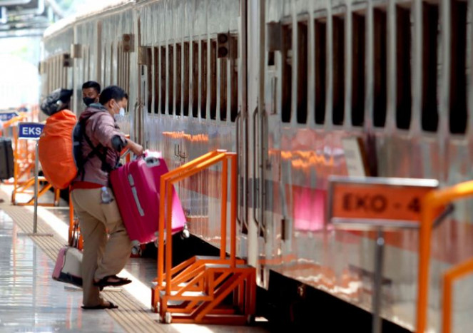 Mudik Naik Kereta Api? Jangan Lupa Aturan Vaksin