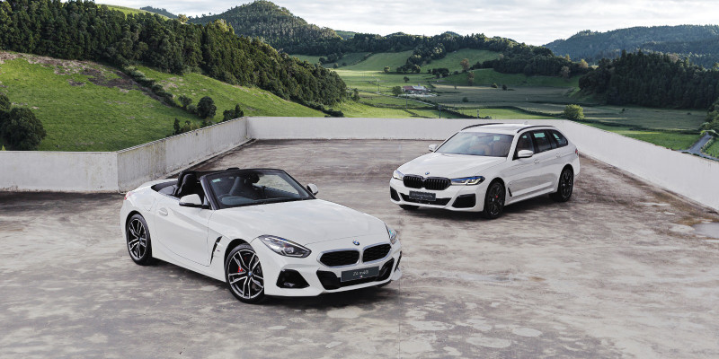 BMW Luncurkan Seri 5 Touring dan Roadster Z4 Anyar