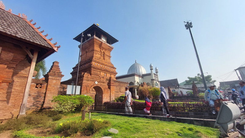 Masjid Menara Kudus Saksi Akulturasi Budaya di Tanah Jawa 