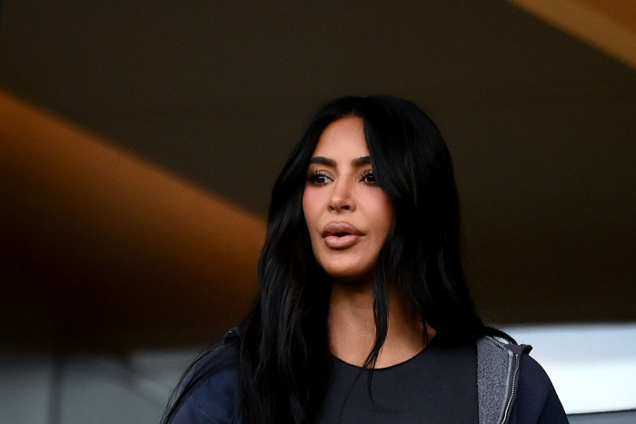 Kim Kardashian Rela Tinggalkan Dunia Artis untuk Jadi Pengacara