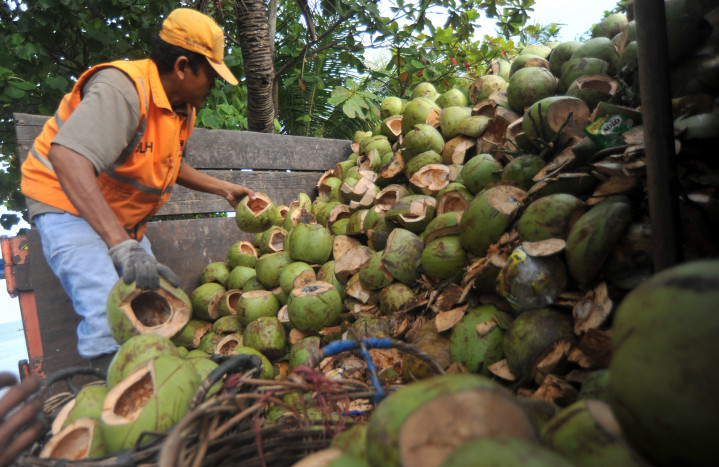 Volume Sampah di Padang Meningkat saat Ramadan