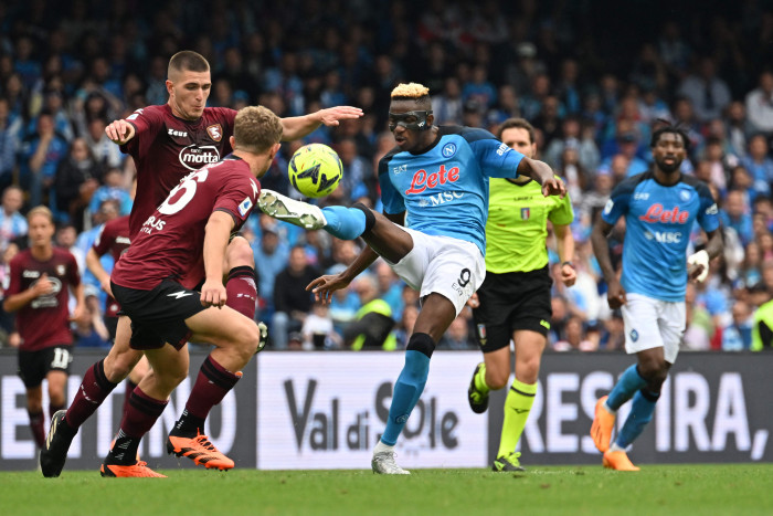 Salernitana Tunda Pesta Napoli, Skor Imbang 1-1