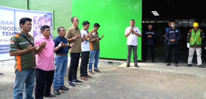 Ayep Zaki Kirim 13 Unit Mesin Produksi Sukabumi ke Berbagai Daerah