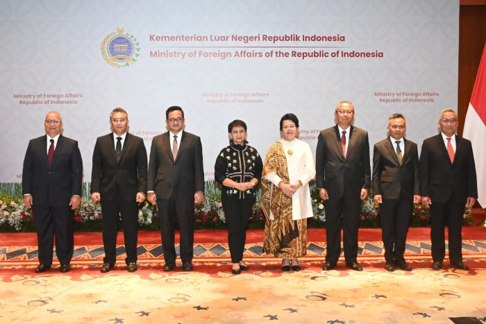 Menteri Luar Negeri RI Lantik 7 Konsul Jenderal untuk Negara Sahabat