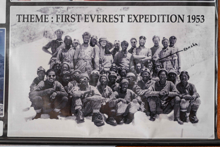 70 Tahun Everest: Dulu dan Sekarang