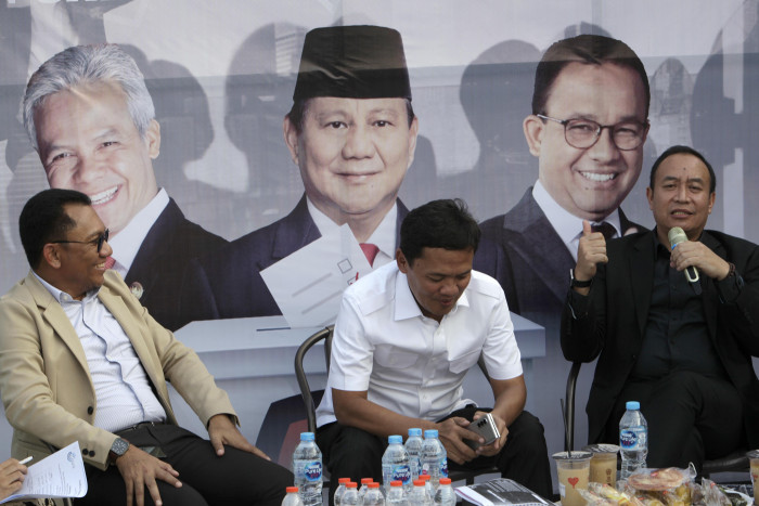 Kata Gerindra, Jokowi Masih Setengah Hati Dukung Ganjar 