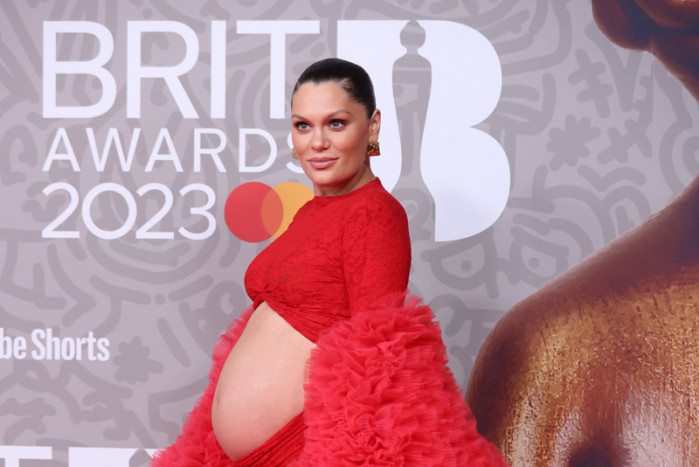 Jessie J Resmi Menjadi Seorang Ibu