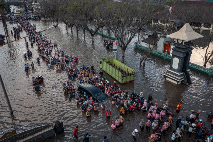 Banjir Rob di Semarang Buat Perusahaan Hengkang, Pengamat: Pemerintah Harus Tanggung Jawab