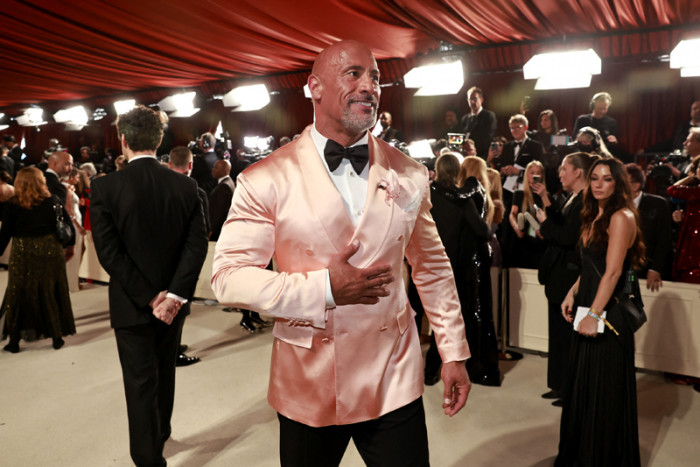 Dwayne Johnson Konfirmasi Kembali ke Fast & Furious