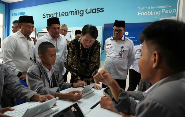 Samsung dan Kemenag Kerja Sama Tingkatkan Mutu Pendidikan Madrasah 