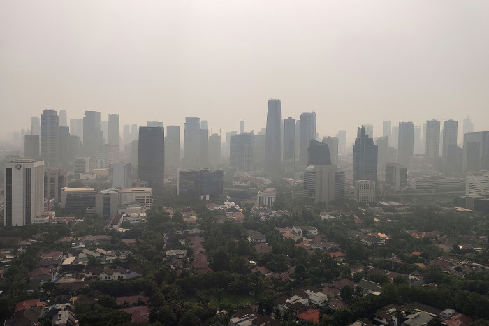 Ancaman Polusi Udara Hantui Warga Ibu Kota