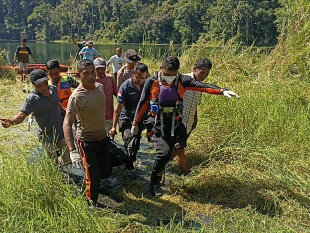 Tenggelam di Danau Rana Kulan, Wisatawan Lokal Ditemukan Meninggal 