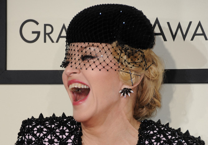 Madonna Diizinkan Pulang dari Rumah Sakit