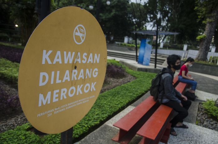 Kebijakan Beberapa Negara Tekan Prevalensi Rokok