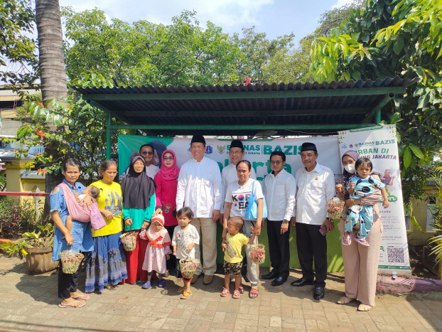 Bantu Cegah Stunting, Baznas Bazis DKI Bagikan Daging Kurban di Kampung Padat Penduduk