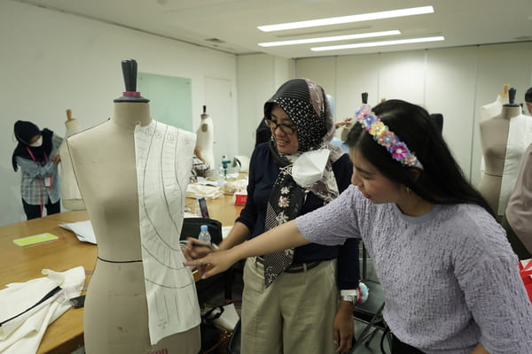 Esmod Jakarta Gelar Program Magang Instruktur Desain Mode bersama Kemendikbud