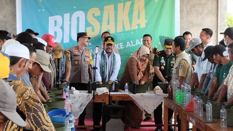 Menteri Pertanian Dorong Penggunaan Pupuk Bioska di Lombok Barat