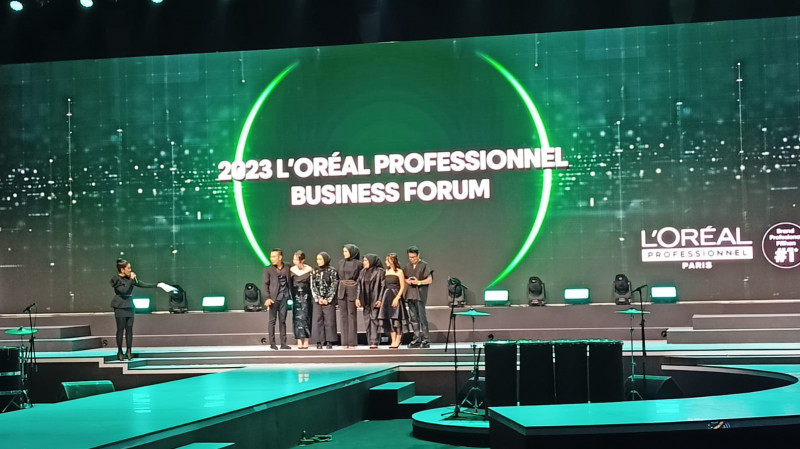 L’Oréal Professionne Perkenalkan Produk Terbaru Inoa dalam Business Forum 2023