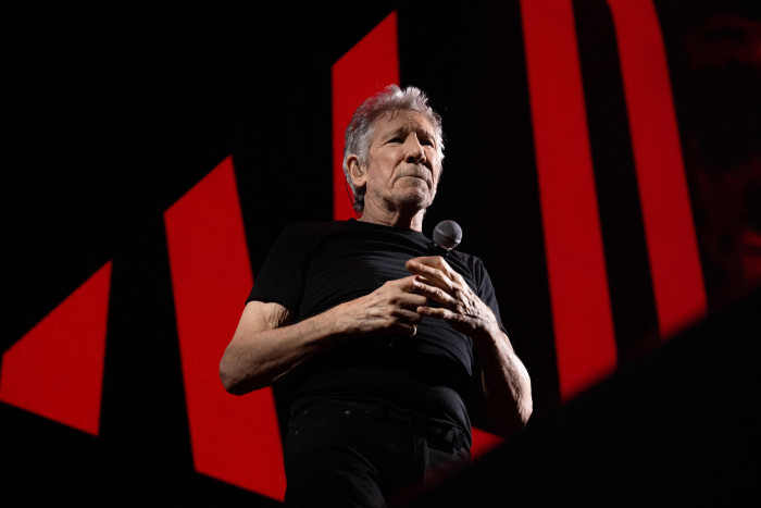 Pemerintah AS Tuding Roger Waters Berperilaku Antisemit