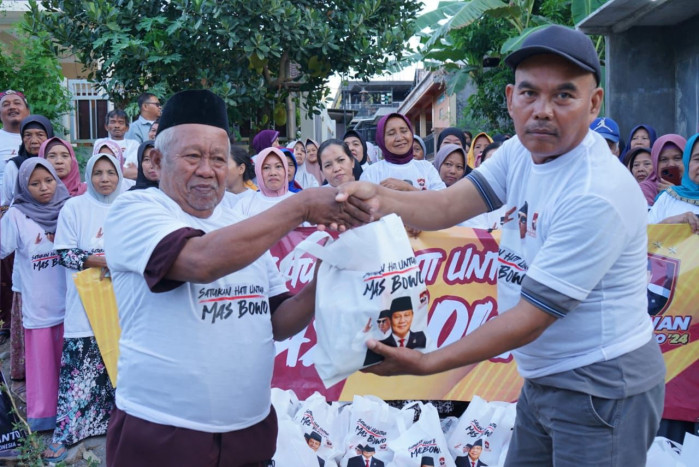 Relawan Prabowo Gelar Deklarasi dan Bagikan Sembako Secara Serentak 