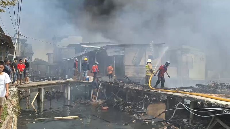 Ratusan Rumah Terbakar di Kapuk Muara 