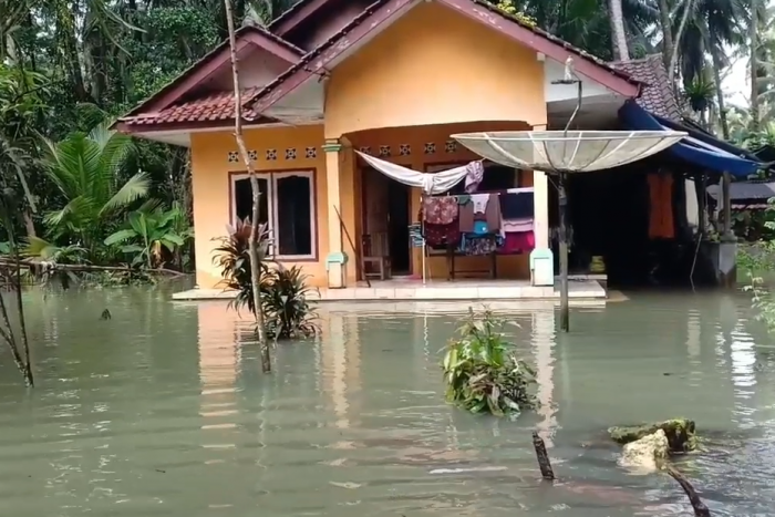 Banjir Pangandaran masih Rendam Ratusan Rumah dan Sawah