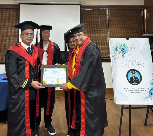 Pengamat Maritim Indonesia Dianugerahi Gelar HC oleh CMR University India
