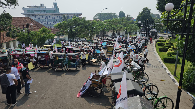 Ratusan Tukang Becak di Bogor Deklarasi Dukung Ganjar Pranowo