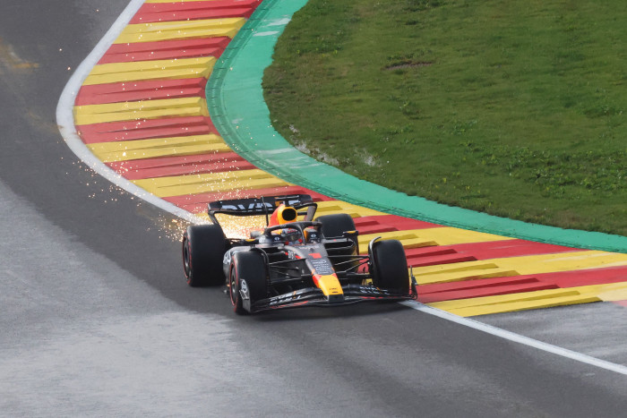 Verstappen Diganjar Penalti, Leclerc Raih Posisi Pole GP Belgia