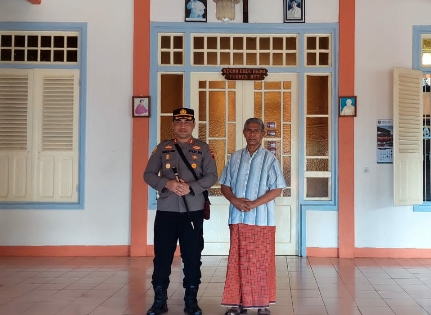 Jalin Silaturahmi, Kapolres AKBP Joni Mahardika Kunjungi Istana Keuskupan Agung Ende