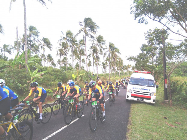 Tim Medis Siloam Hospitals Dukung Peserta Lomba Cycling de Jabar 2023