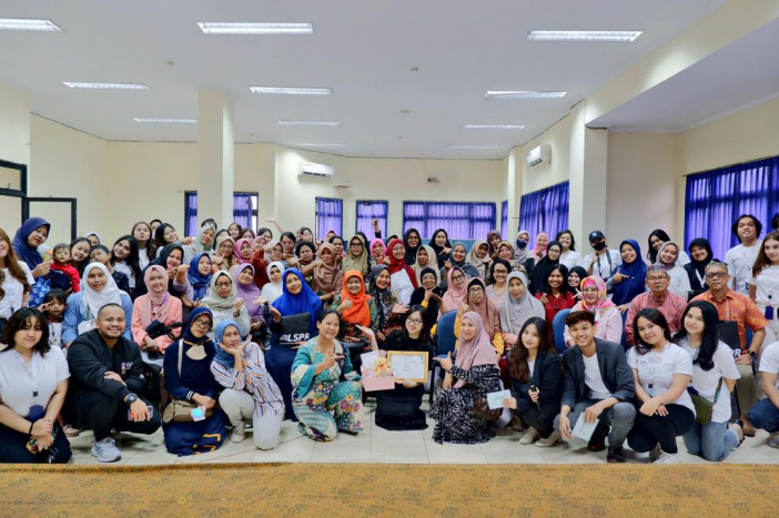 Seminar CANGKUL Ajak Pelaku UMKM Pemanfaatan Media Komunikasi Digital 