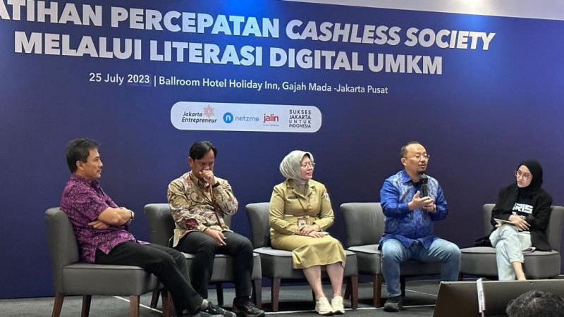 Digitalisasi Jadi Langkah Awal UMKM Bersaing di Pasar Global