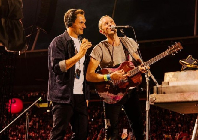 Federer Berduet dengan Coldplay di Swiss