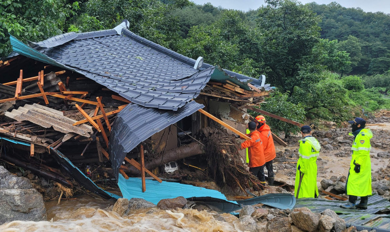 7 Orang Meninggal Dunia Akibat Tanah Longsor dan Banjir di Korea Selatan