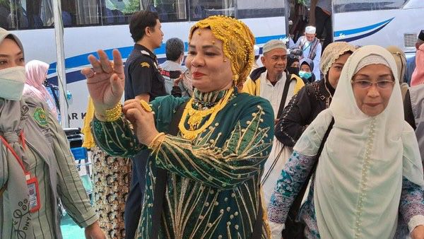 Bea Cukai Periksa Jemaah Haji Berkilau 180 Gram Emas