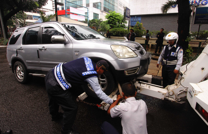 Marak Parkir Liar di Jalan Senopati, Polisi akan Pasang Kamera ETLE