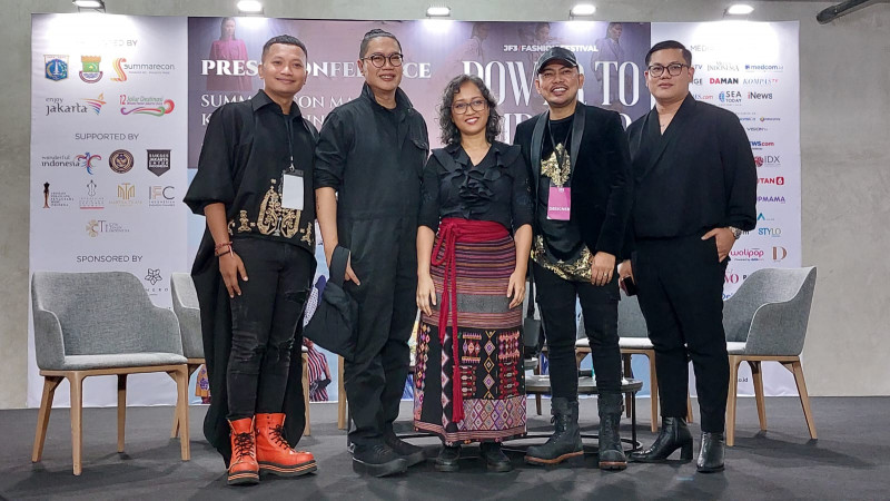 Indonesian Fashion Chamber Berkolaborasi dengan 5 Desainer di JFFF 2023