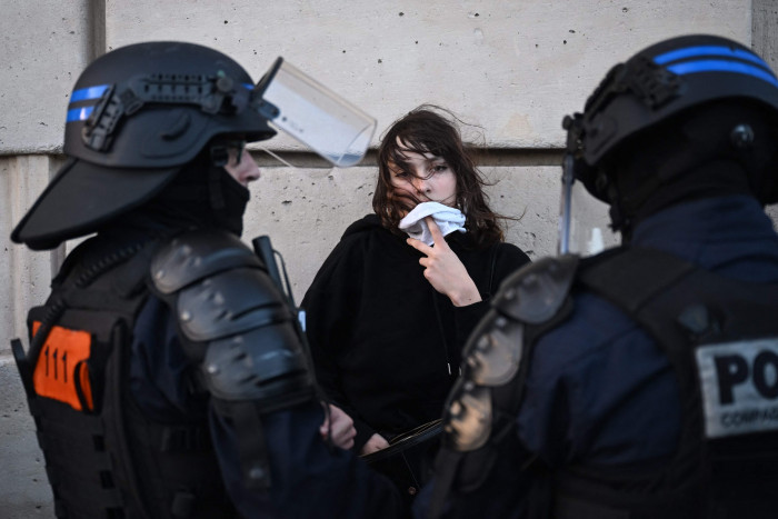 Kemenlu: Nihil WNI Terlibat Kerusuhan di Prancis