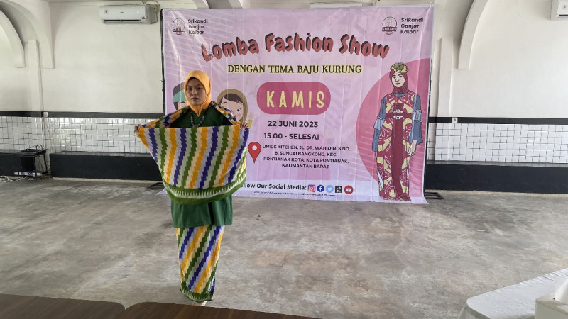 Lestarikan Busana Budaya Lokal, Lomba Fashion Show Baju Kurung Digelar di Pontianak