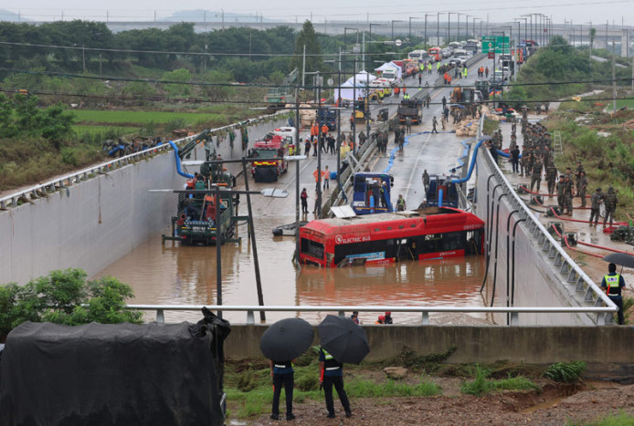 Korban Tewas Terdampak Banjir Korea Selatan Jadi 37 Orang