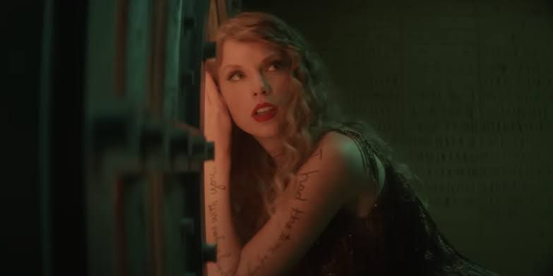 Lirik dan Terjemahan Lagu I Can See You Taylor Swift