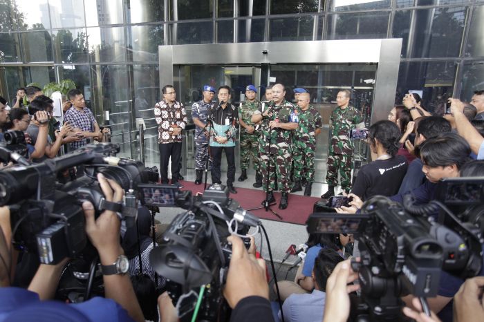 Pengamat: Rencana Evaluasi Penempatan Prajurit TNI di Jabatan Sipil Terlambat