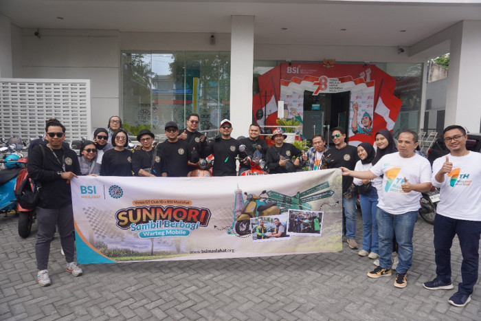 BSI Maslahat Gandeng Komunitas Vespa Berbagi Donasi di Yogyakarta